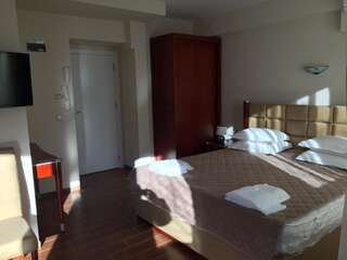 Отель Art Green Boutique Hotel Варна Номер-студио с балконом-11